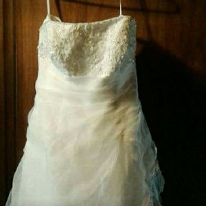 Unworn wedding dress